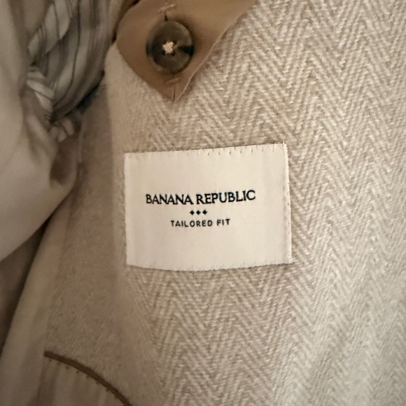 Banana Republic Light Tan Men's Blazer - Picture 3 of 4